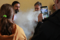 Z tepelsk&eacute;ho kl&aacute;&scaron;tera do vesm&iacute;ru!